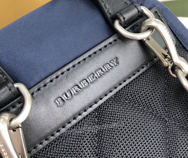 Burberry專門店新款小號軍旅背包 巴寶莉尼龍布女士雙肩背包 yxb1245